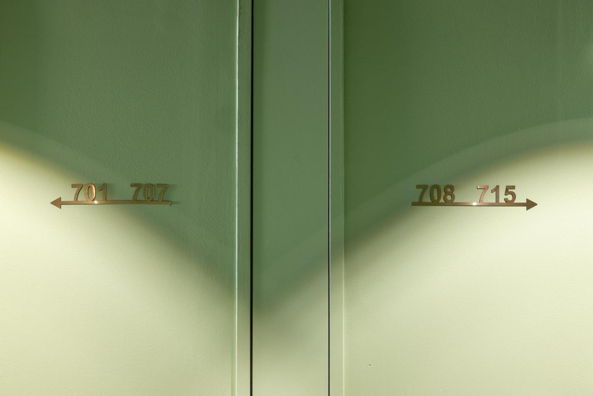 Hotel Kyriad Prestige Paris Asnieres Bagian luar foto