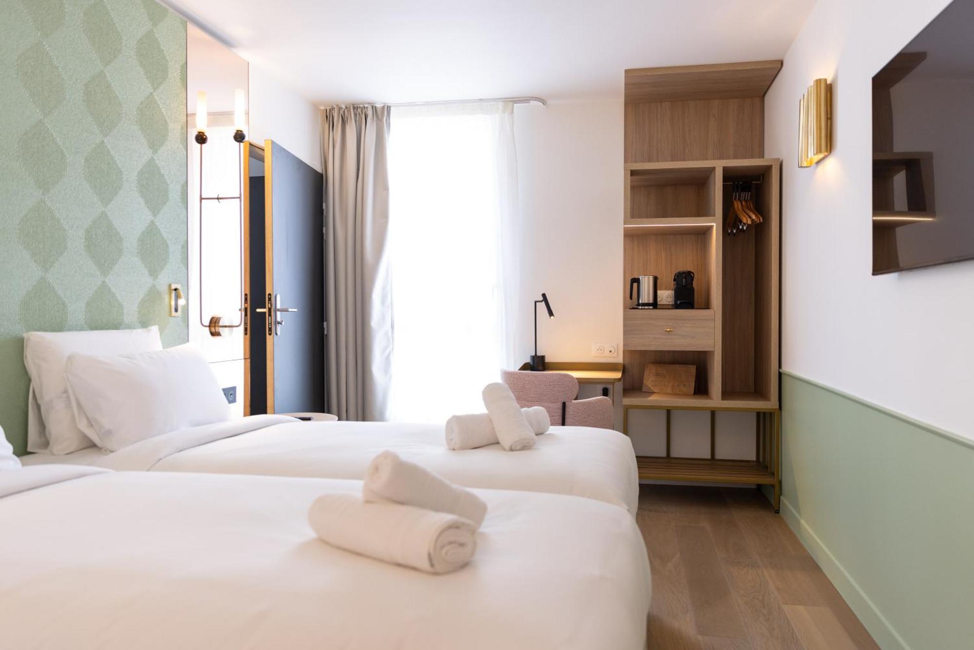 Hotel Kyriad Prestige Paris Asnieres Bagian luar foto