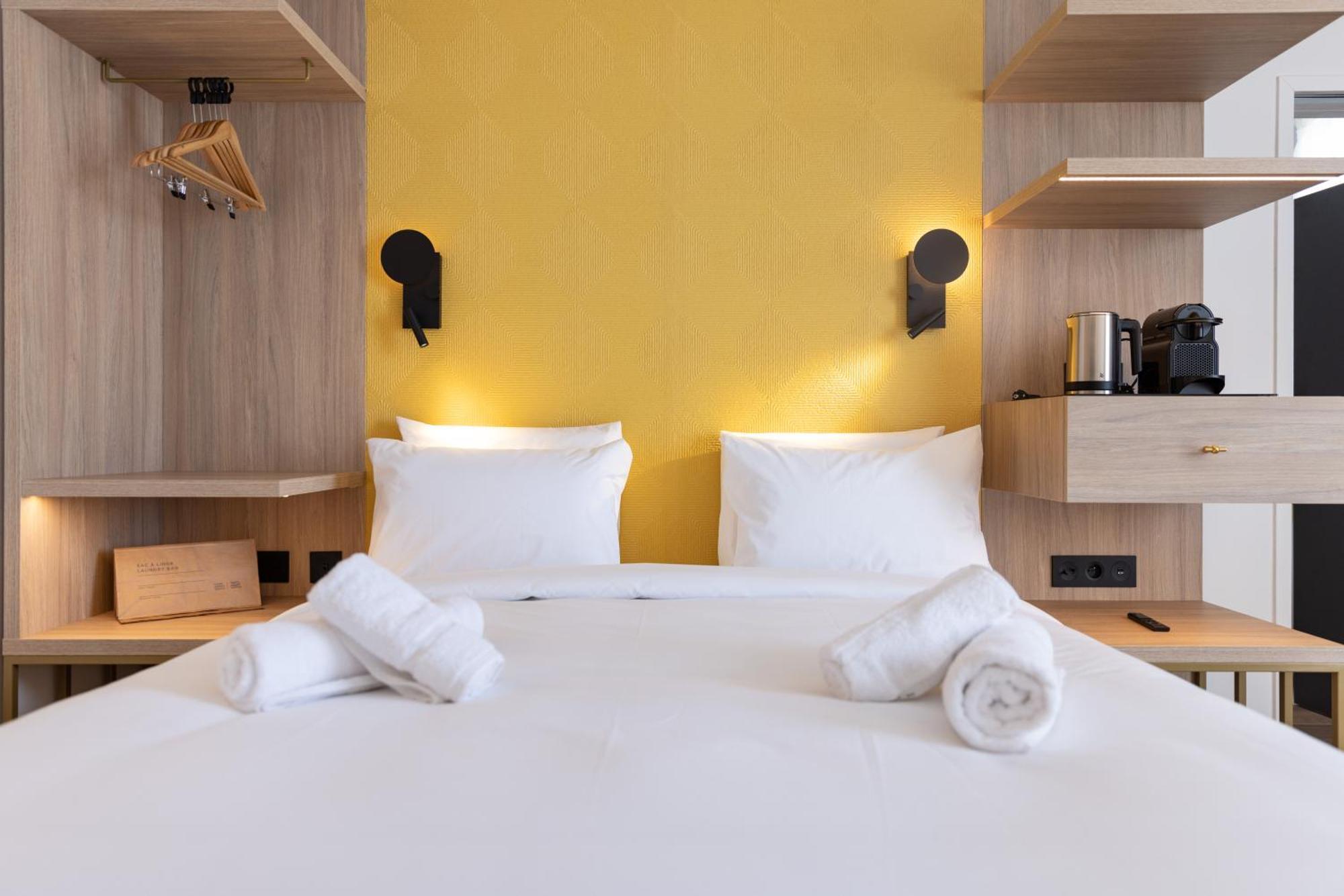 Hotel Kyriad Prestige Paris Asnieres Bagian luar foto