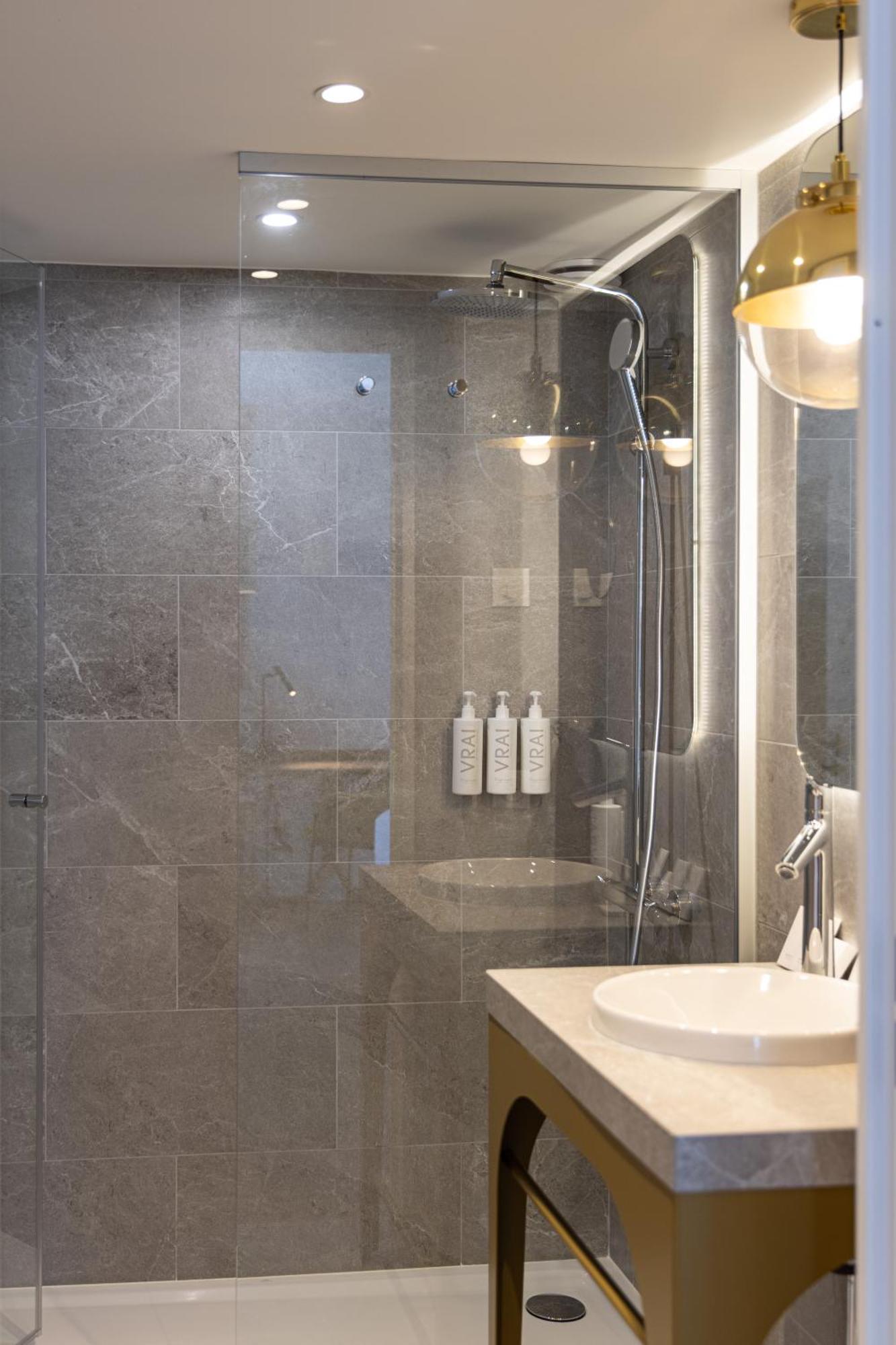 Hotel Kyriad Prestige Paris Asnieres Bagian luar foto